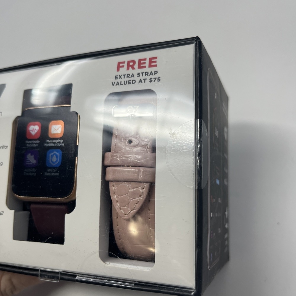 Q7 Wearables Smartwatch New Sealed W/ Extra Strap‎ - Picture 2 of 5